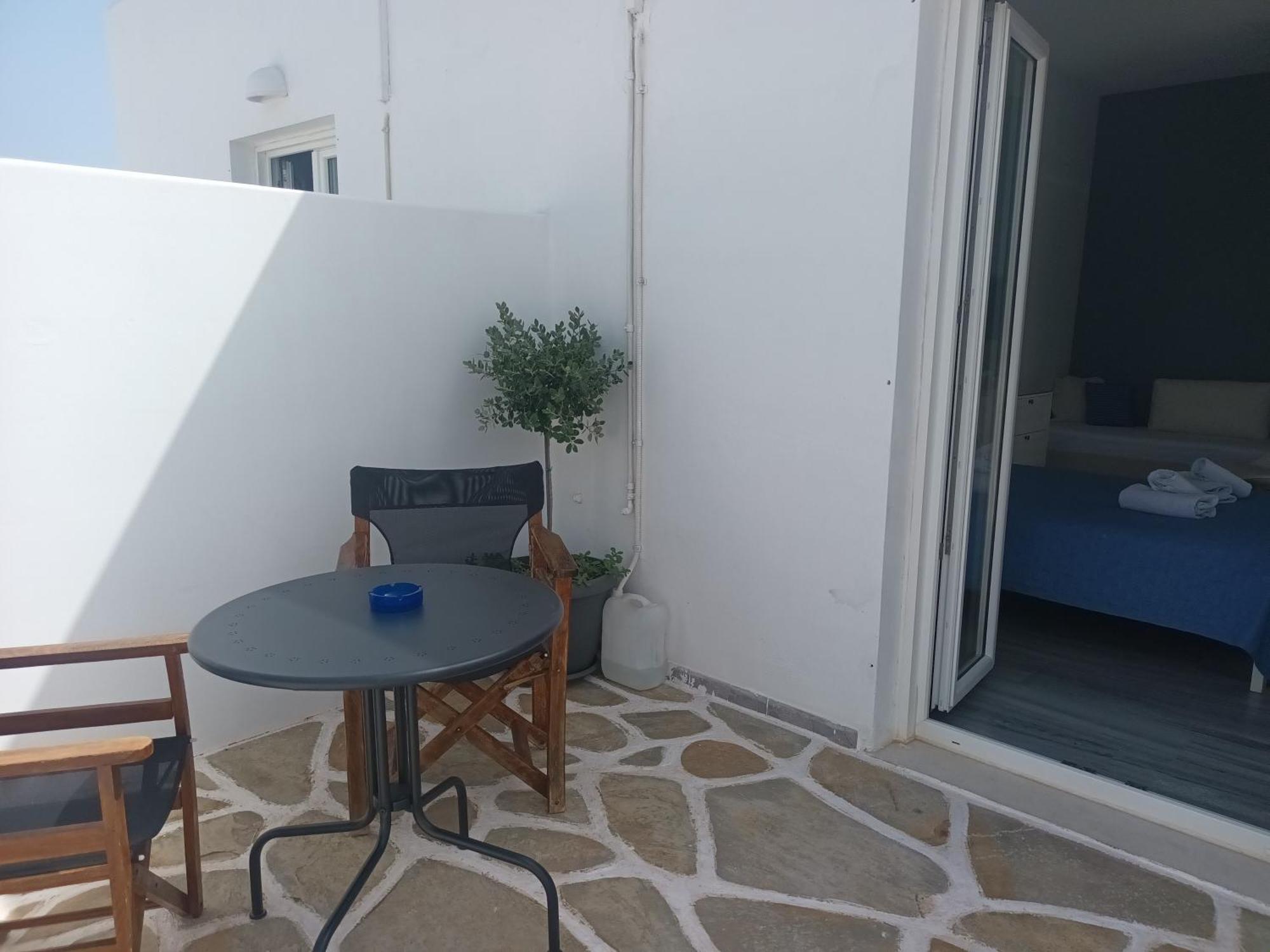 Athina'S Blue Studios Náousa Eksteriør bilde
