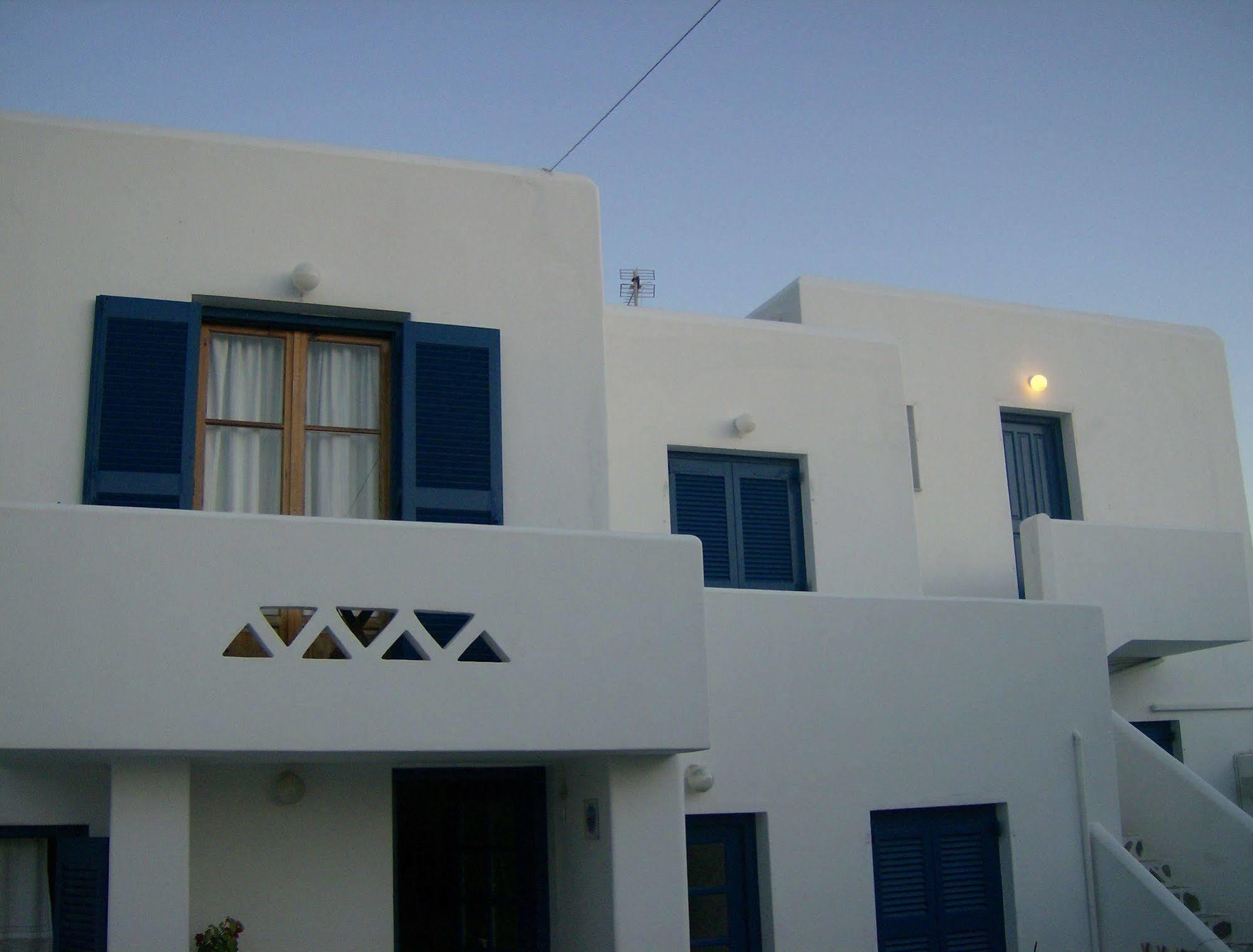 Athina'S Blue Studios Náousa Eksteriør bilde